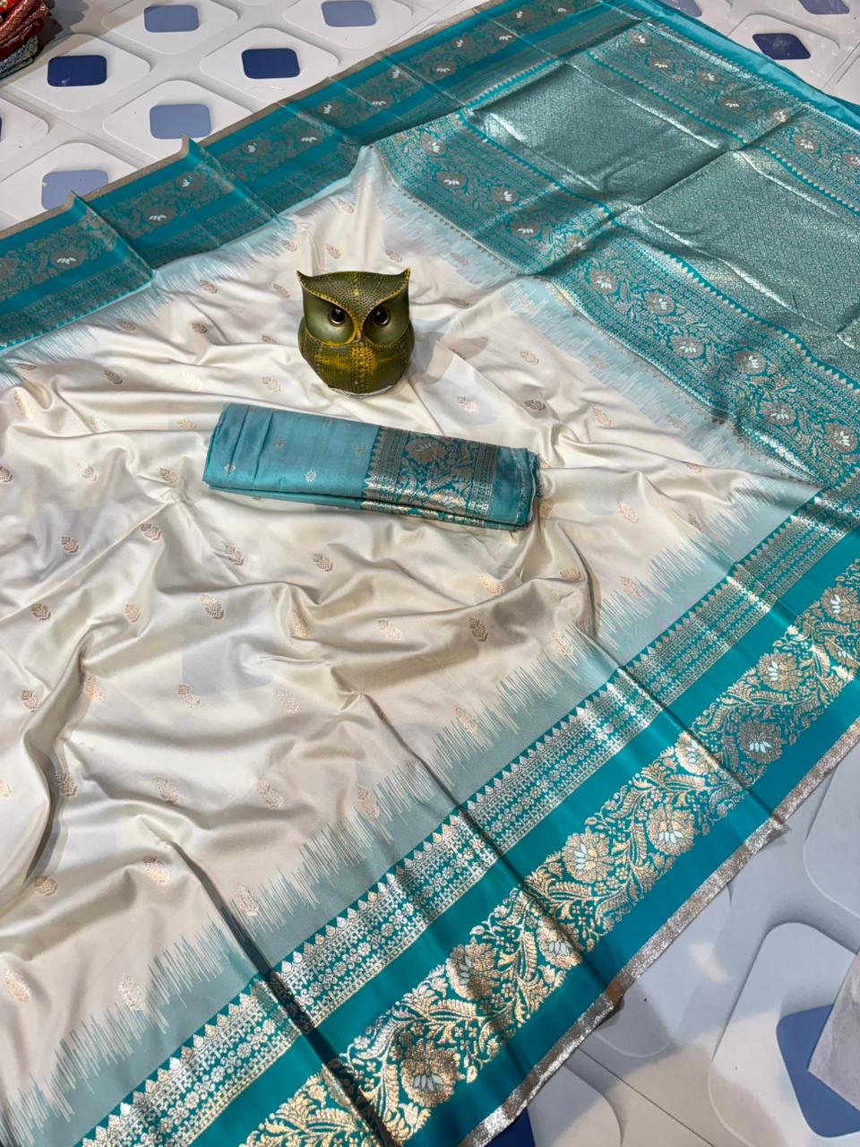Triple Tone Pure Iccket Kanzivaram Silk (With Blouse Piece)