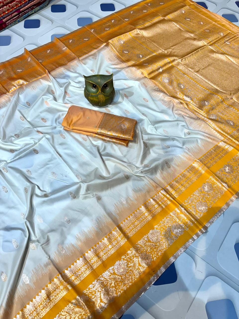 Triple Tone Pure Iccket Kanzivaram Silk (With Blouse Piece)